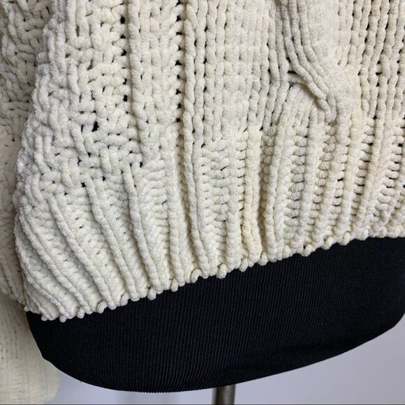 JOA cream ivory chunky cable knit cropped sweater size Small - Picture 5 of 12